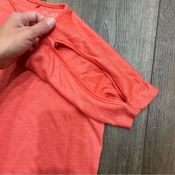 Coral open shoulder peep shoulder top - Picture 5 of 5
